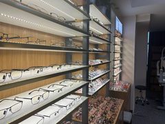 -优医视平价眼镜超市蔡司依视路折扣(小马厂店)