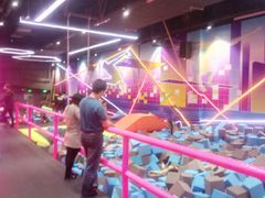 -酷跳蹦床主题公园(万胜广场店)