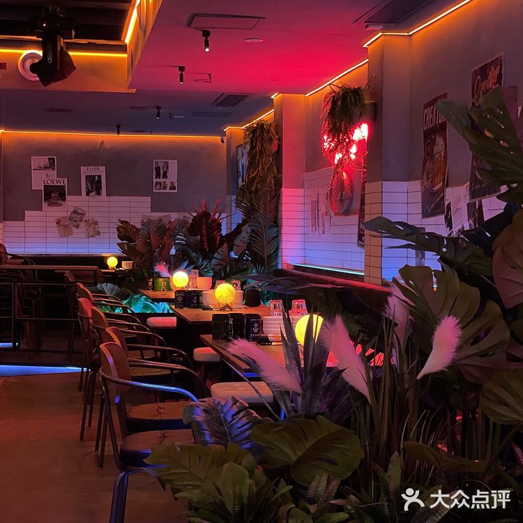 南昌新晋美式餐吧!七夕约会好去处