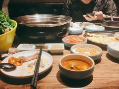 -明洞阿姨·韩式酱蟹烤肉·创意料理(三元桥店)