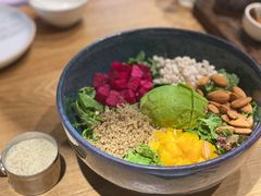 牛油果沙拉-小大董·烤鸭(五棵松店)