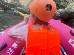 -安吉龙王山峡谷漂流