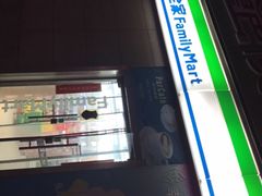 -全家便利店(东直门店)