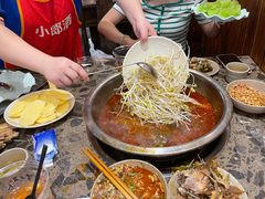 -肖肖酸萝卜鱼火锅(总店)