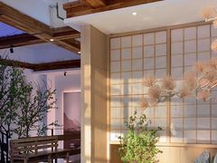 -蜜桃餐厅·伴山(湖滨商业街店)