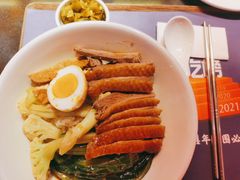 金奖卤鹅肉饭-陈鹏鹏潮汕菜(宝安机场T3航站楼店)