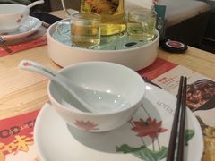 -荷花亭·湖北融合菜(中商广场店)