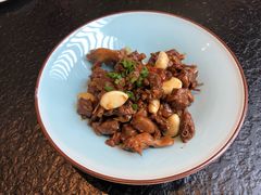 -鱼鲜饭香·招牌汽锅剁椒鱼头王