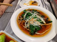 菇香豌豆尖-红辣椒·川菜·火锅(张杨路店)