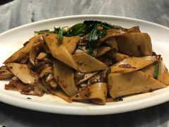 -蔼若春.传承三十年云南菜(金碧公园店)