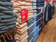 -优衣库(哈尔滨中央大街店)