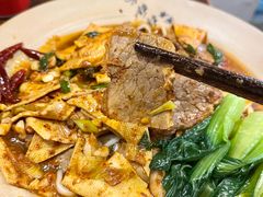 -方铲铲·成都板凳面(滨江银泰店)