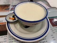 澳门双皮奶-小龍鳳餐室(番禺路店)