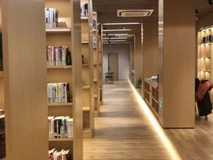 -漕河泾街道图书馆(漕河泾社区文化活动中心店)