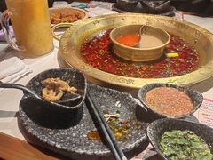 -哥老官重庆美蛙鱼头(宝山龙湖店)