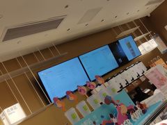 -奈雪的茶(华侨城创意园店)