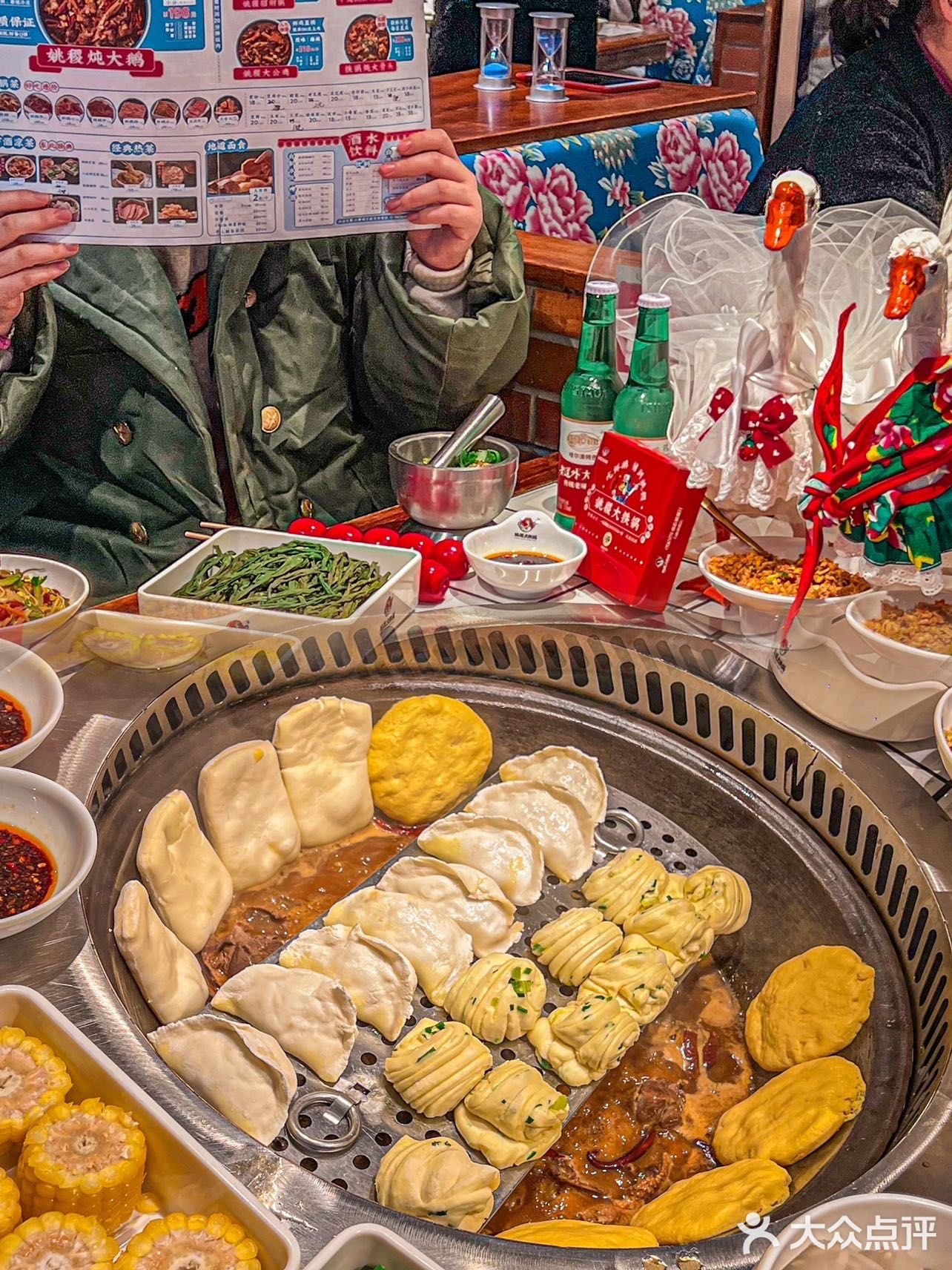 姚稷大铁锅，围炉吃鲜鹅主打一个热闹