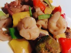 -匠心牛公馆·潮汕牛肉海鲜火锅(索菲特店)
