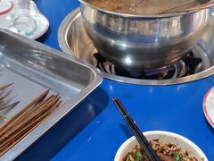 -牛华周记麻辣烫起源店