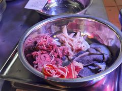 -周良天山牛杂城(天山路总店)