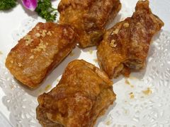 酥炸蒜香骨-弘雅饭店