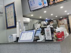 -沪上阿姨·精选茶饮(南浦路店)