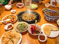 -大众跷脚牛肉馆·非遗传承单位(峨眉山店)