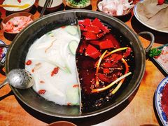 -周小明火锅(黑金冠社区店)