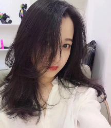 -天下皇剪新潇洒美容美发