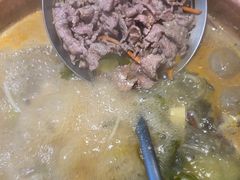 -洱火云南酸菜牛肉火锅(石景山当代商城店)