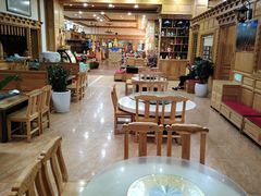 -三锅莊·牦牛肉火锅·香格里拉特色藏餐宴请餐厅(菱角塘路店)