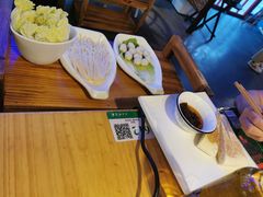 -小小河边鱼(天润城店)