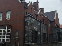 -钟书阁(松江泰晤士小镇店)