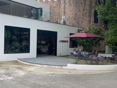 -J Create城市露营咖啡·简餐·宠物(上海动物园店)