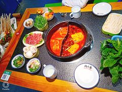 -两三事小郡肝串串香火锅(桂庙店)
