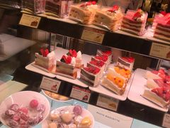 -巴黎贝甜(大宁国际商业广场店)