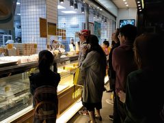 -鲍师傅糕点(江苏路店)