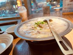 -蜜桃餐厅·伴山(湖滨商业街店)