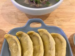 -老新隆牛肉锅贴(新街口店)