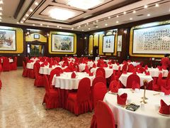 大堂-九花山烤鸭店