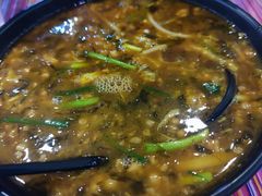 -香巴拉云南餐厅(华莱坞店)