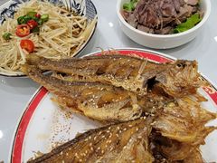 熏小黄鱼-小实惠嘉(威海路店)