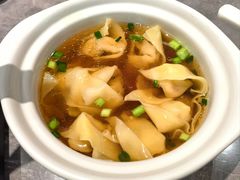 -莱莱小笼·乔艾
