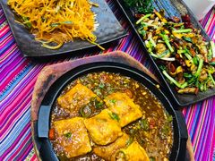 -香巴拉云南餐厅(华莱坞店)