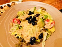 牛油果色拉-鳥炭·烧鸟YaKiToRi深夜食堂(陆家嘴店)