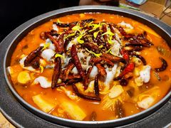 -山城外·非遗酸菜鱼(蜀都万达店)