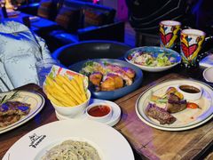 -Famous肥猫墨西哥音乐餐吧(五棵松华熙LIVE店)