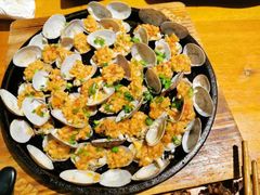 -何师烧烤·香辣蟹·川菜·30年老品牌(太古里旗舰店)