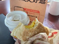 芝士厚蛋烧帕尼尼-肯德基(杭州复兴店)