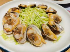 原汁大黄蚬子-关东小磨东北菜(上海长风大悦城店)